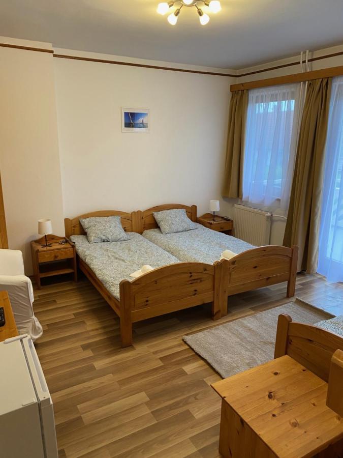 Global Apartmanhaz Vonyarcvashegy Εξωτερικό φωτογραφία