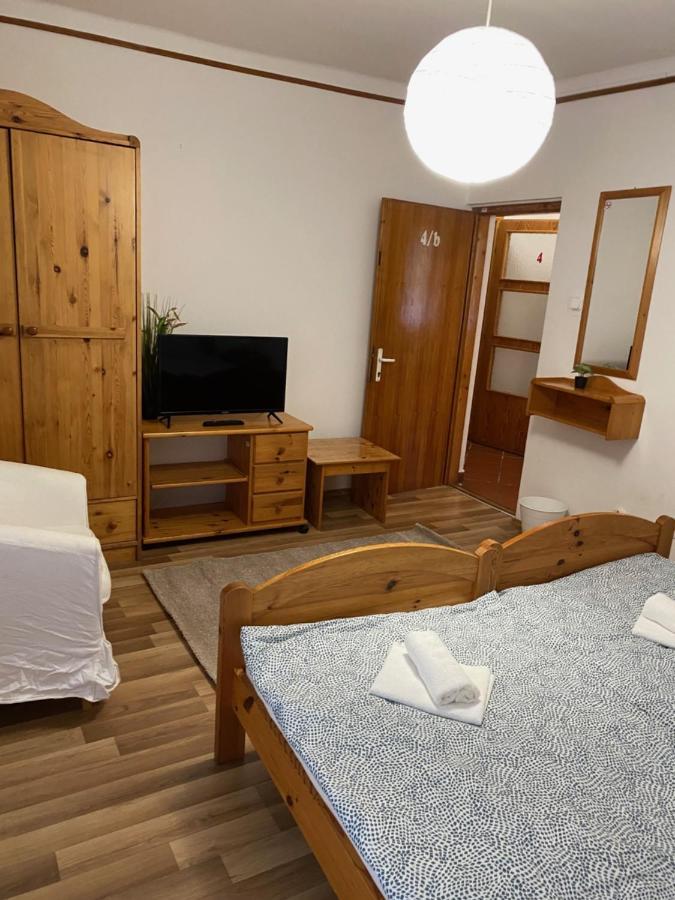 Global Apartmanhaz Vonyarcvashegy Εξωτερικό φωτογραφία