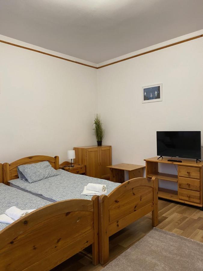 Global Apartmanhaz Vonyarcvashegy Εξωτερικό φωτογραφία