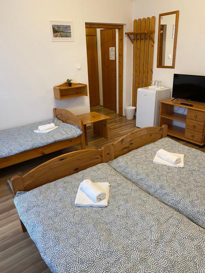 Global Apartmanhaz Vonyarcvashegy Εξωτερικό φωτογραφία
