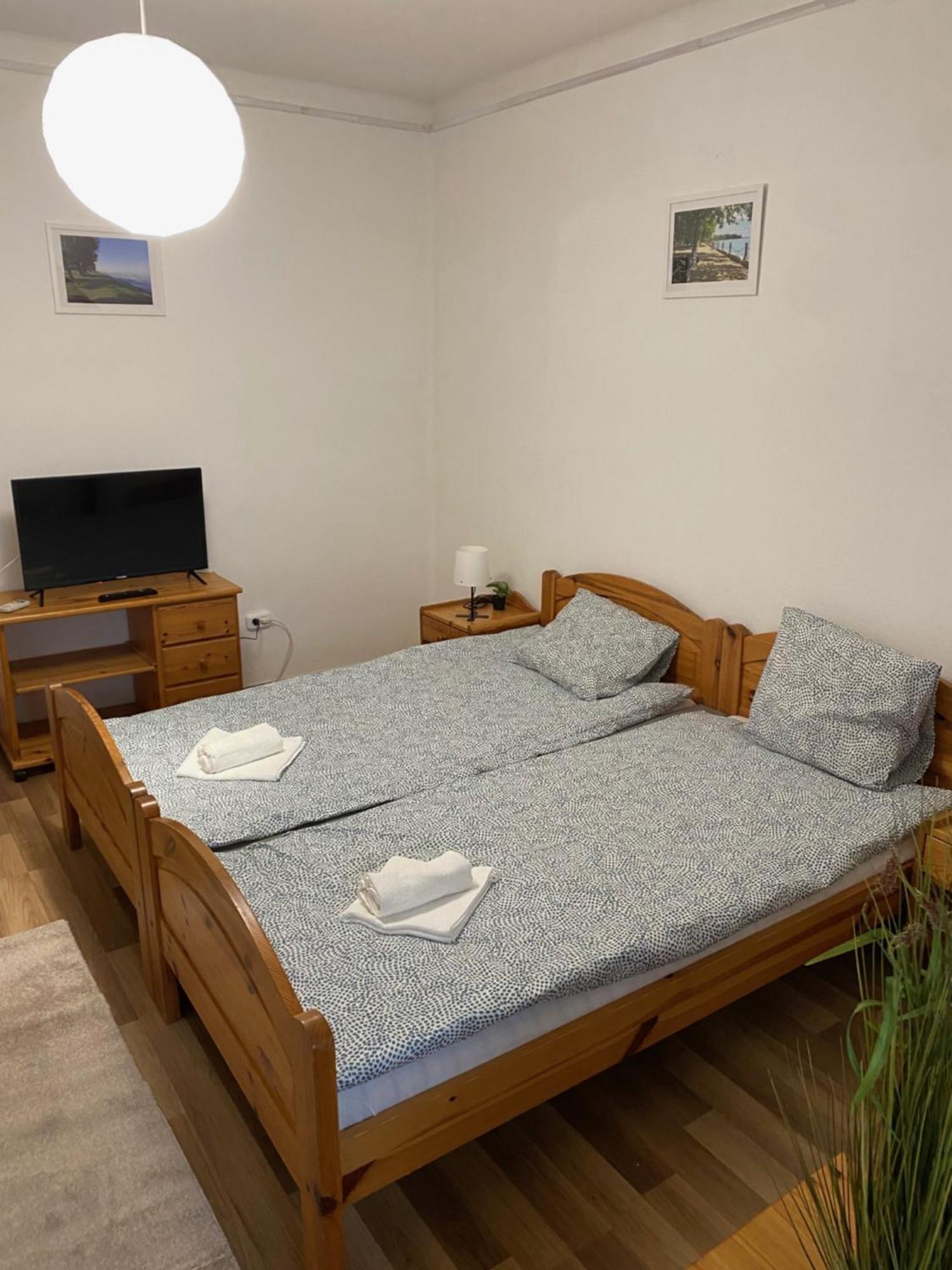 Global Apartmanhaz Vonyarcvashegy Εξωτερικό φωτογραφία