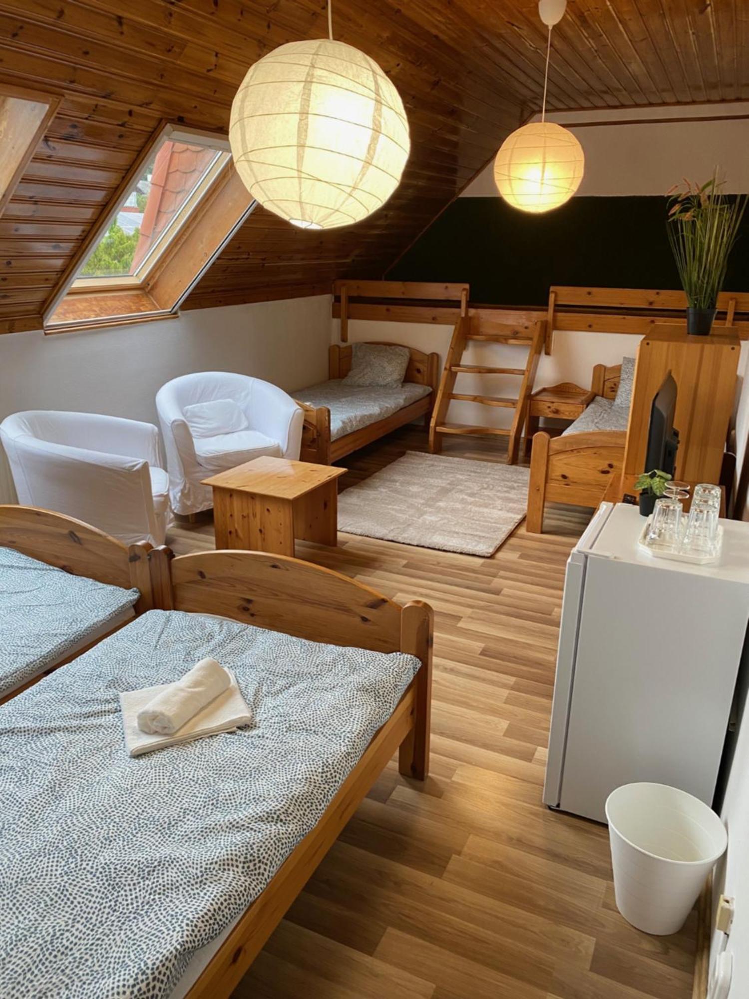 Global Apartmanhaz Vonyarcvashegy Εξωτερικό φωτογραφία